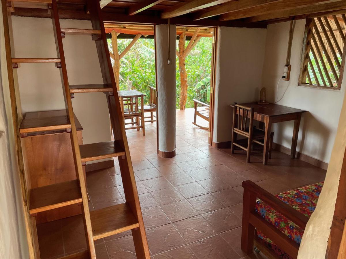El Zopilote Hostal *